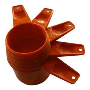 Vintige 5pc orange Tupperware mesuring cups